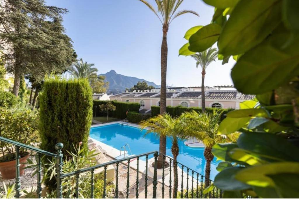 Апартаменти Aloha Gardens In Puerto Banus Марбелья Екстер'єр фото
