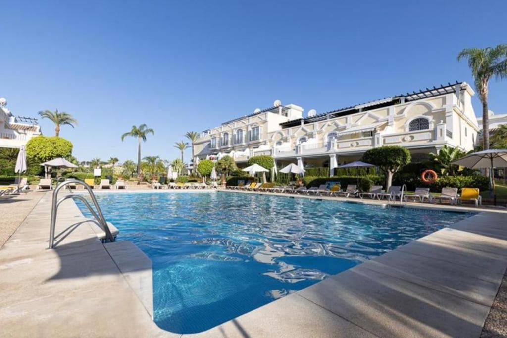 Апартаменти Aloha Gardens In Puerto Banus Марбелья Екстер'єр фото