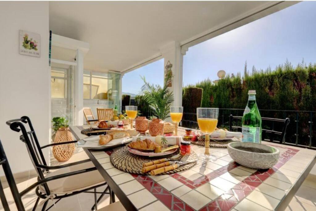Апартаменти Aloha Gardens In Puerto Banus Марбелья Екстер'єр фото